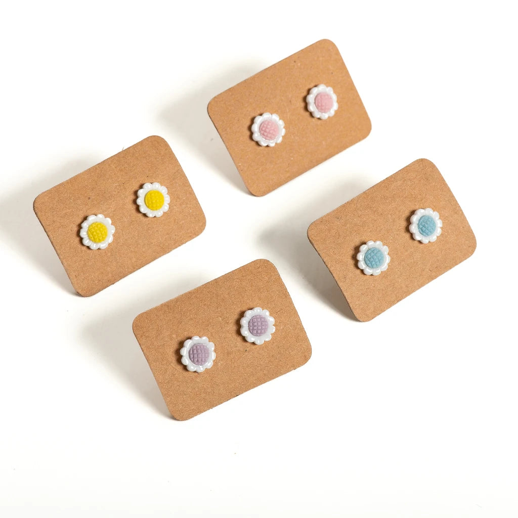 Handmade Mini Sunflower Stud Earrings for Women Cute Floral Clay Jewelry Daily Accessories Gift for Girls Teens S001202